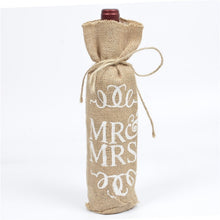 Load image into Gallery viewer, 100pcs Christmas Natural Jute Wine Bottle Covers Gift Bags Blind Packaging Hessian Linen Pouch Wedding Red Wine Champagne Bag