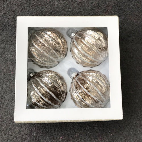 Christmas tree decorations glass pendant shopping mall storefront layout ceiling 8cm gold melon grain on silver powder 4PCS
