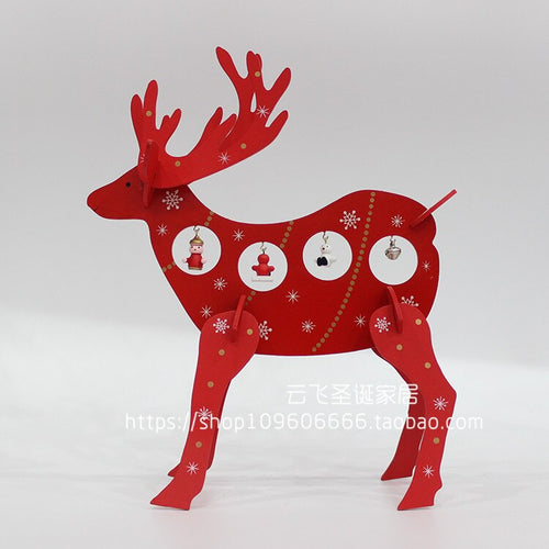 Decorations, old deer, ornaments, desktop, Christmas tree layout, creative wooden holiday gift dolls, look back